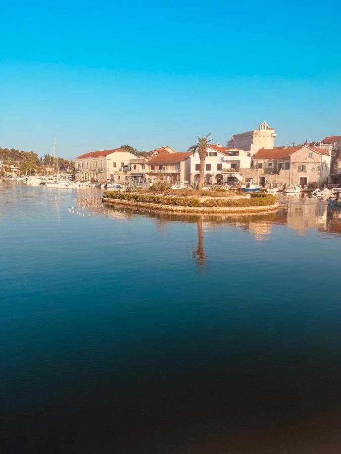 B&B 366 Vrboska Exterior foto